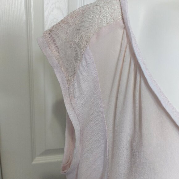 Aritzia Babaton Line & Silk Pale Pink Sleeveless Top - Picture 5 of 10